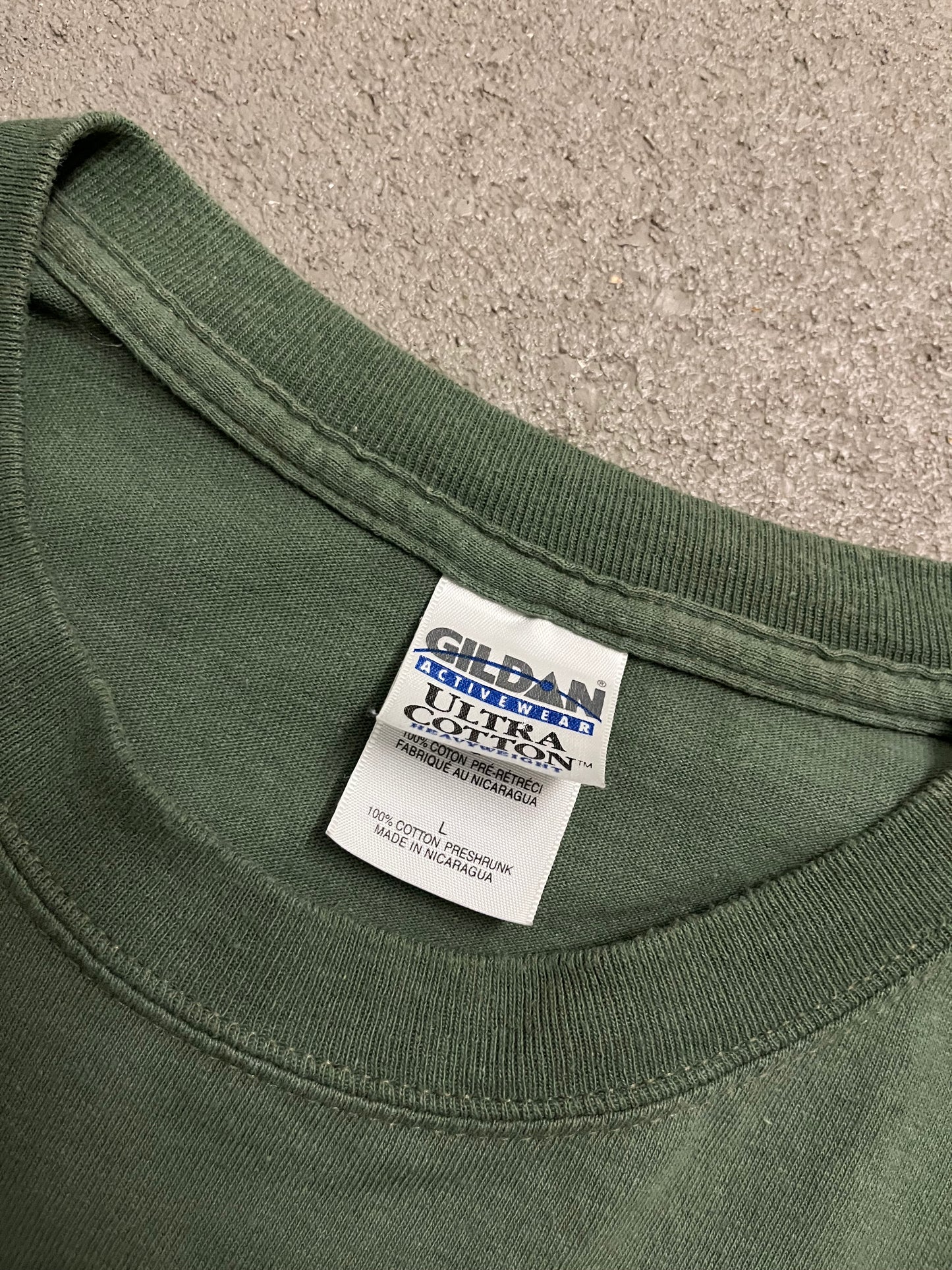 Vintage Green Gildan Santa Barba Tee - L