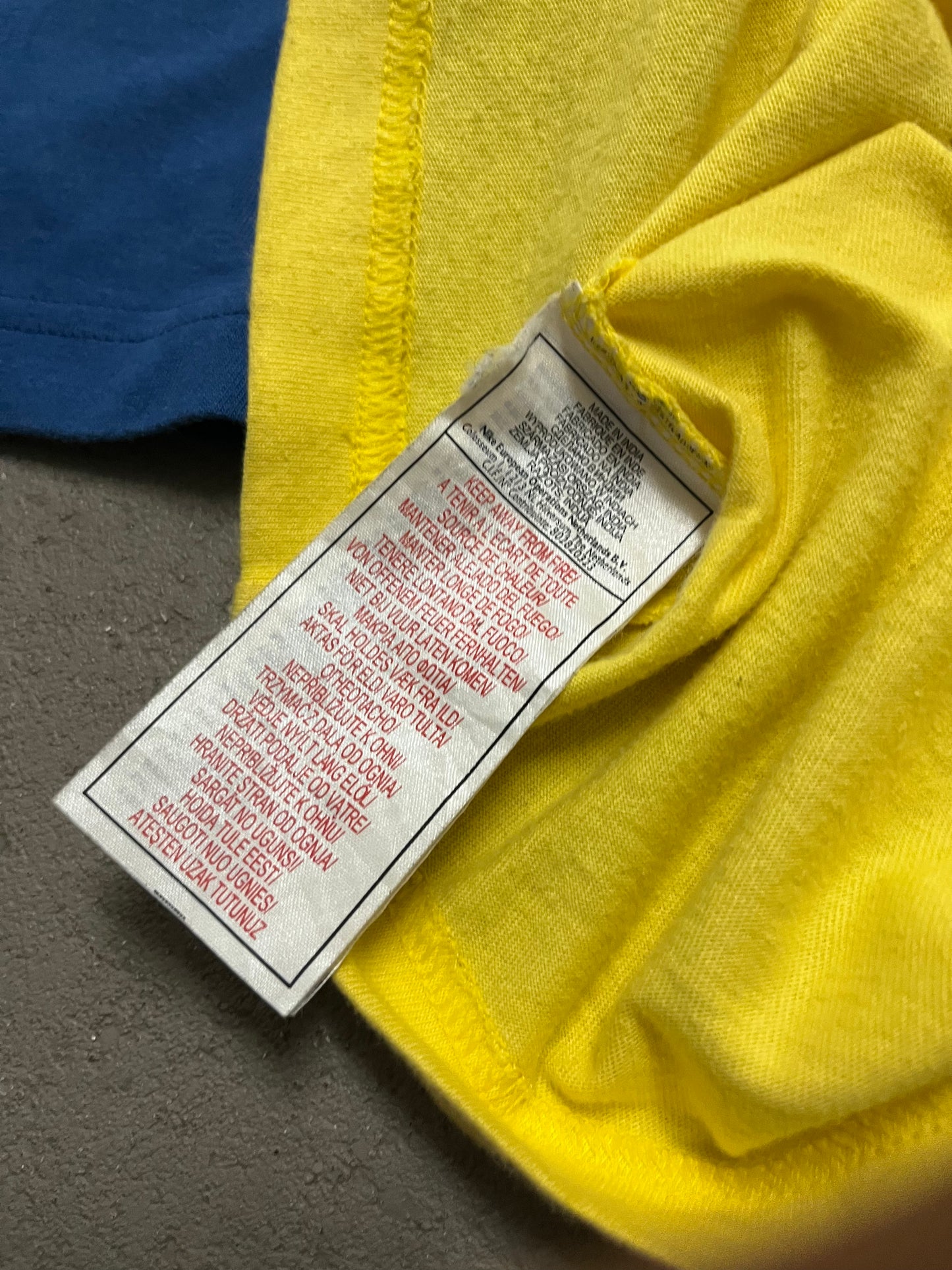 Vintage Y2K Yellow Blue Nike Club America Tee - M