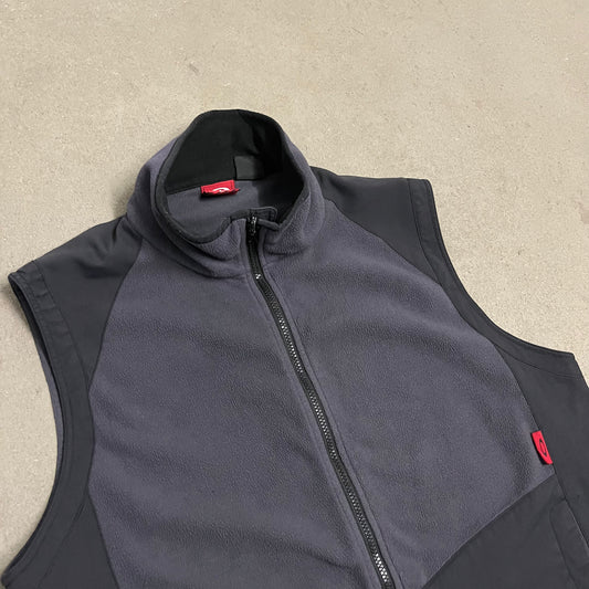 Vintage Black Oakley Red Tab Fleece Vest - L
