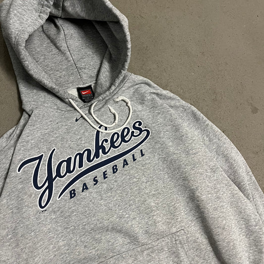 Vintage 90s Grey Nike New York Yankees Sweater - M
