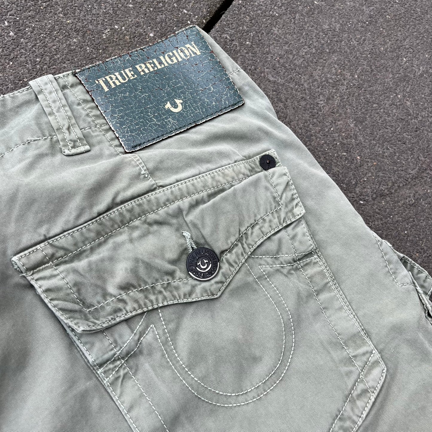 Vintage Green True Religion Cargo Shorts - 32