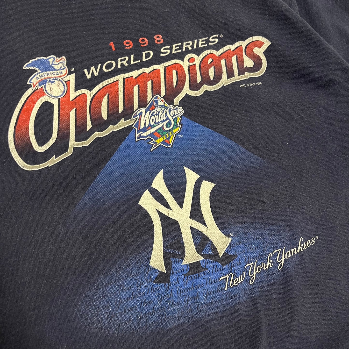 Vintage 1998 Fruit of the Loom New York Yankees Single Stitch Tee - S