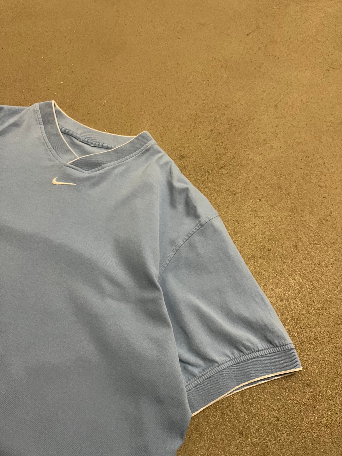 Vintage Y2K Light Blue Nike Tee - L
