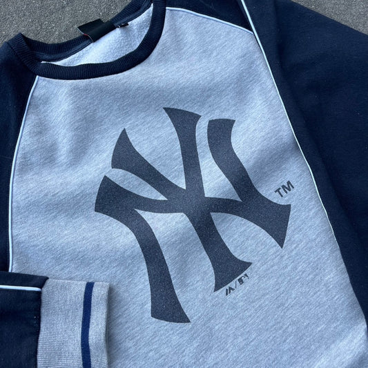 Vintage Grey Majestic Yankees Sweater - L