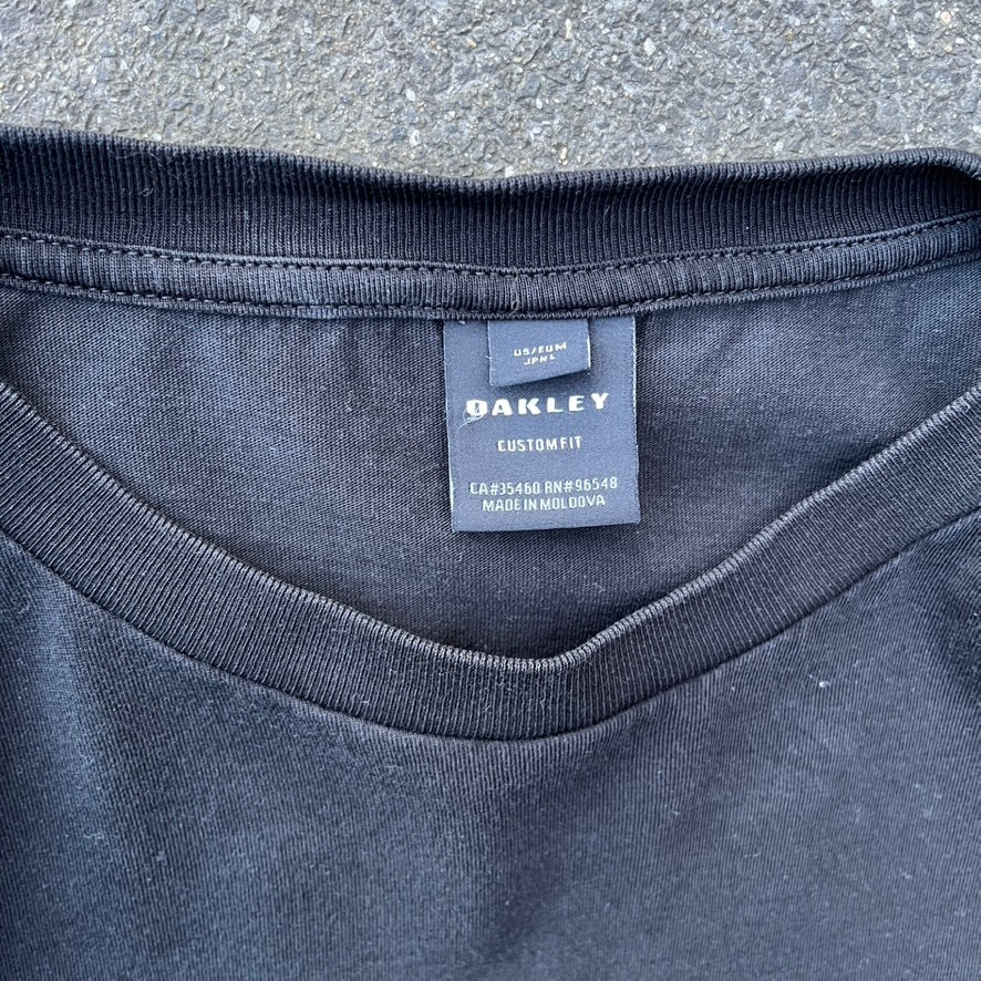 Black Camo Oakley Tee - M