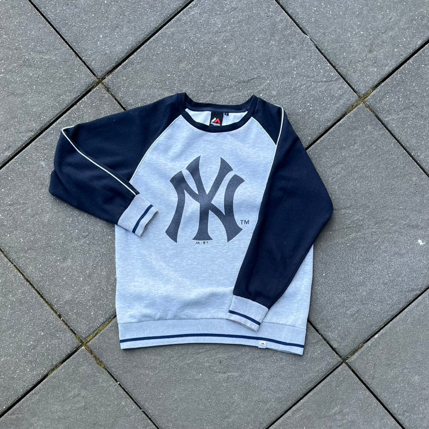 Vintage Grey Majestic Yankees Sweater - L