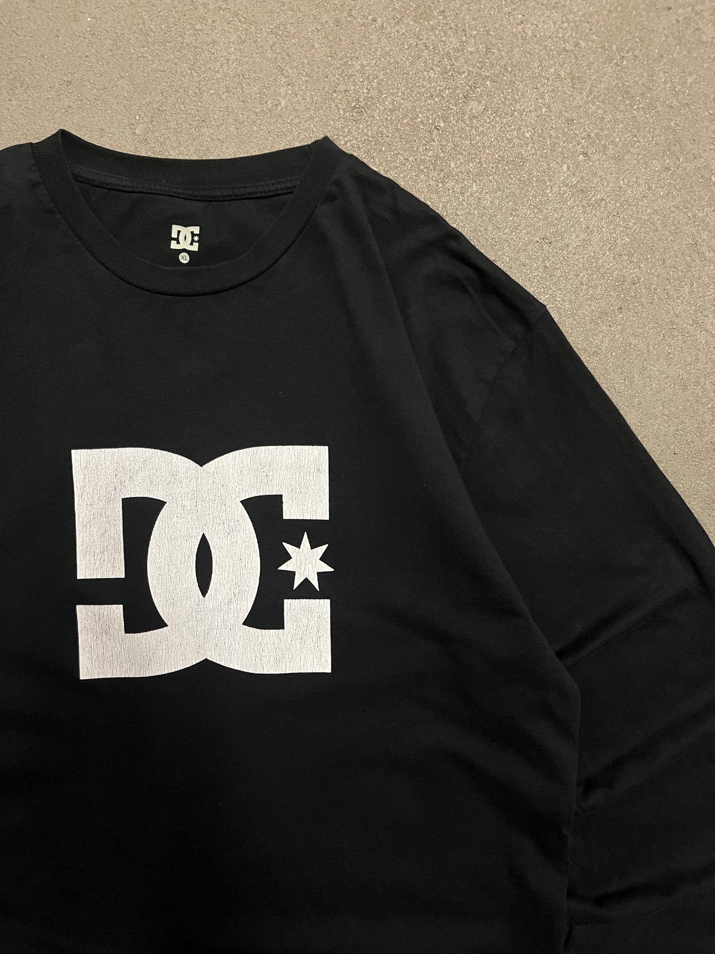 Vintage Black DC Longlsleeve - XL
