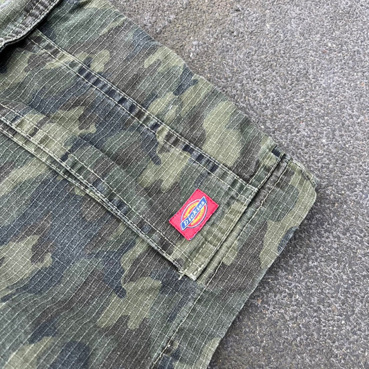 Green Camo Dickies Shorts - 36