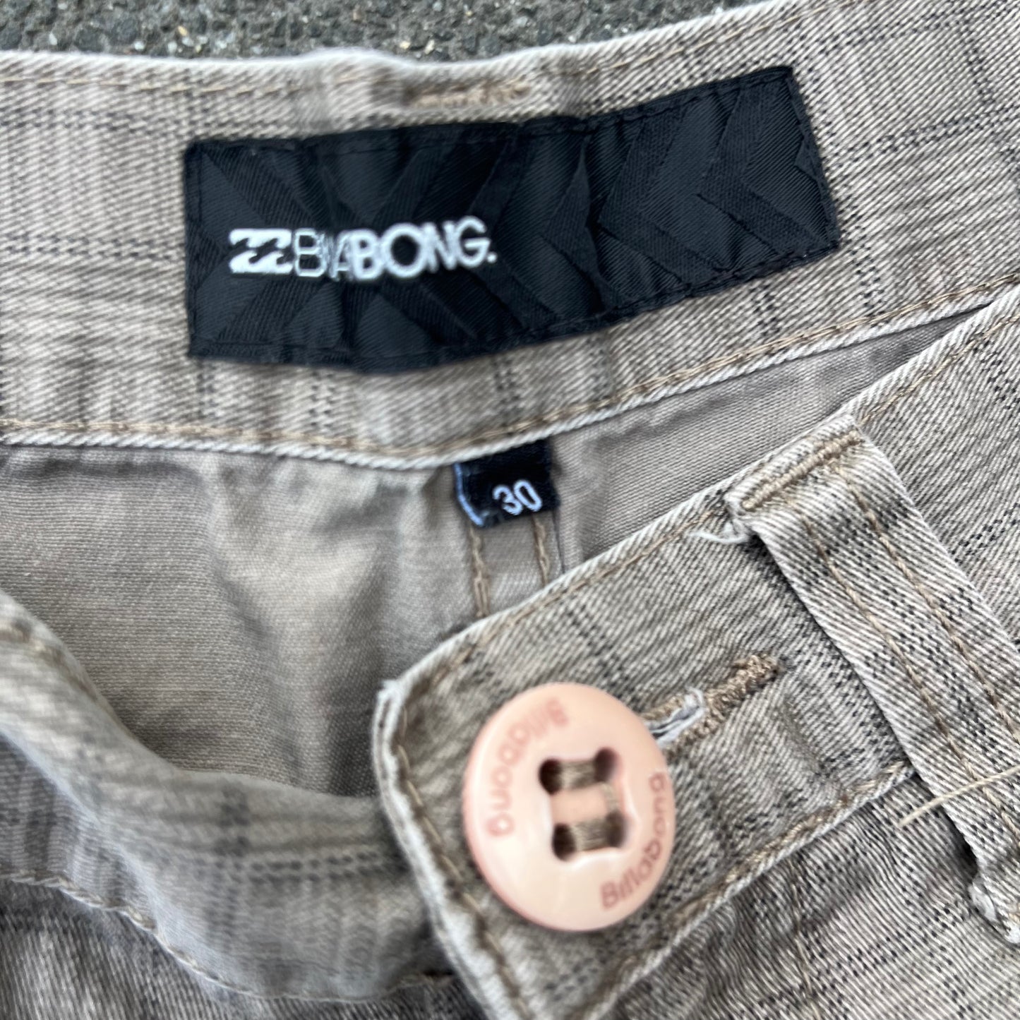 Vintage Y2K Beige Billabong Shorts - 30