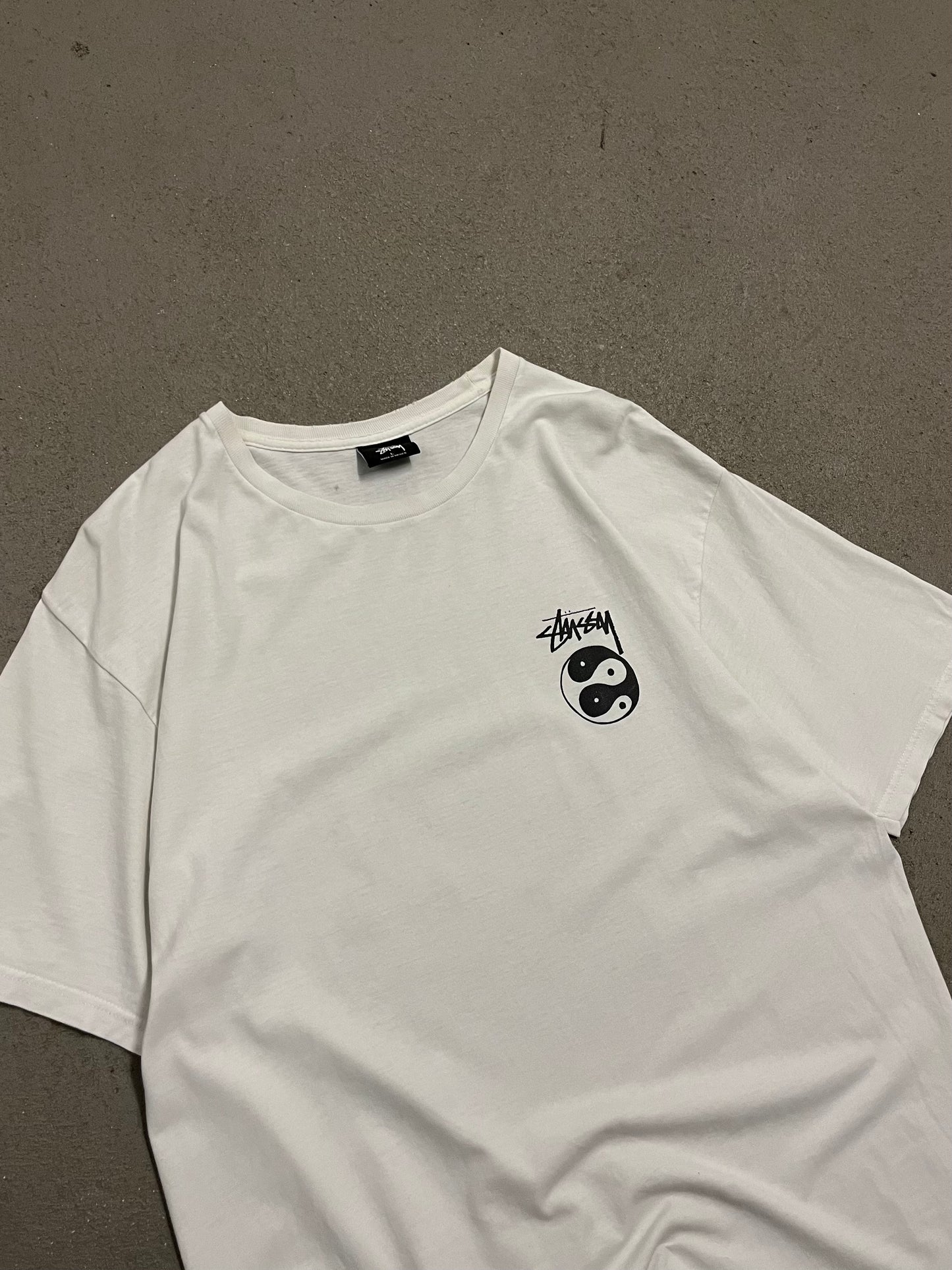 White Stüssy Ying & Yang Tee - L