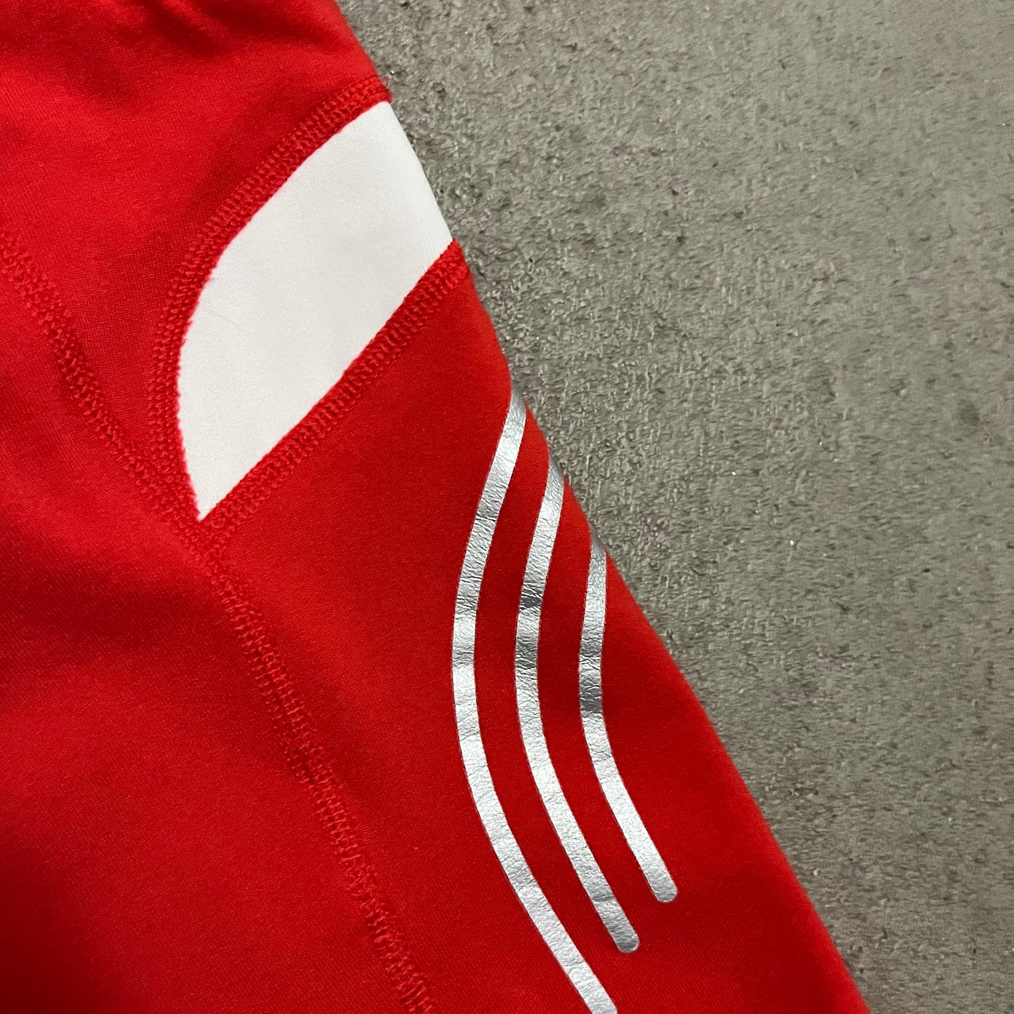 Vintage 2003 Red Adidas Top - M (W)