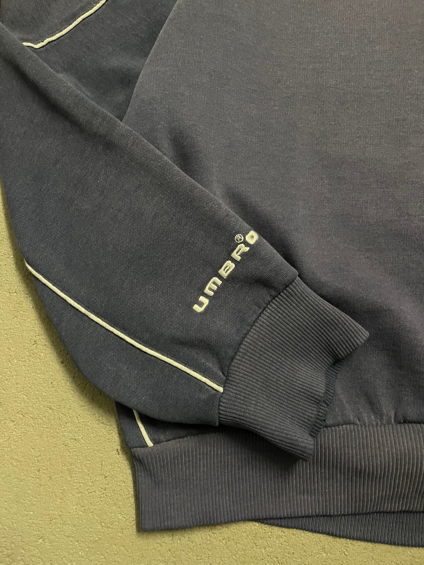 Vintage Y2K Blue Umbro Sweater - L