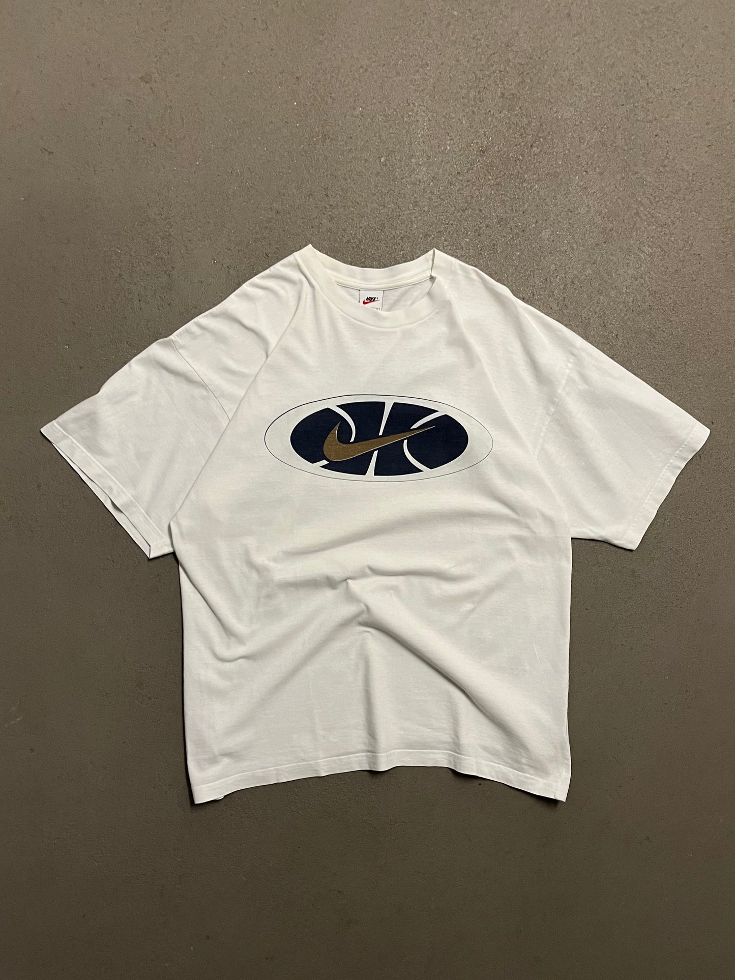 Vintage 90s White Nike Basketball Tee - XL