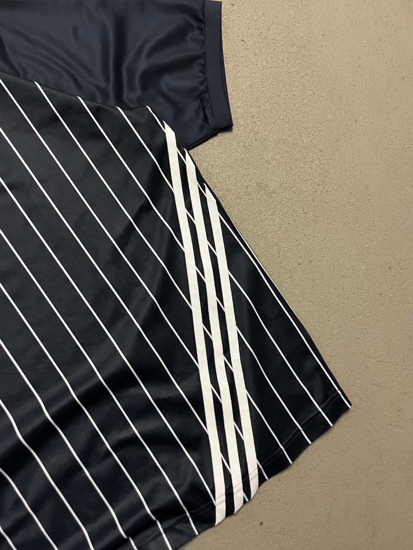 Vintage 2005 Blue Adidas Japan Kit - L