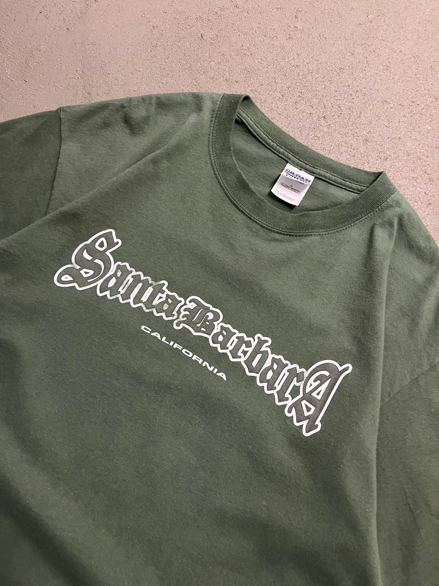 Vintage Green Gildan Santa Barba Tee - L
