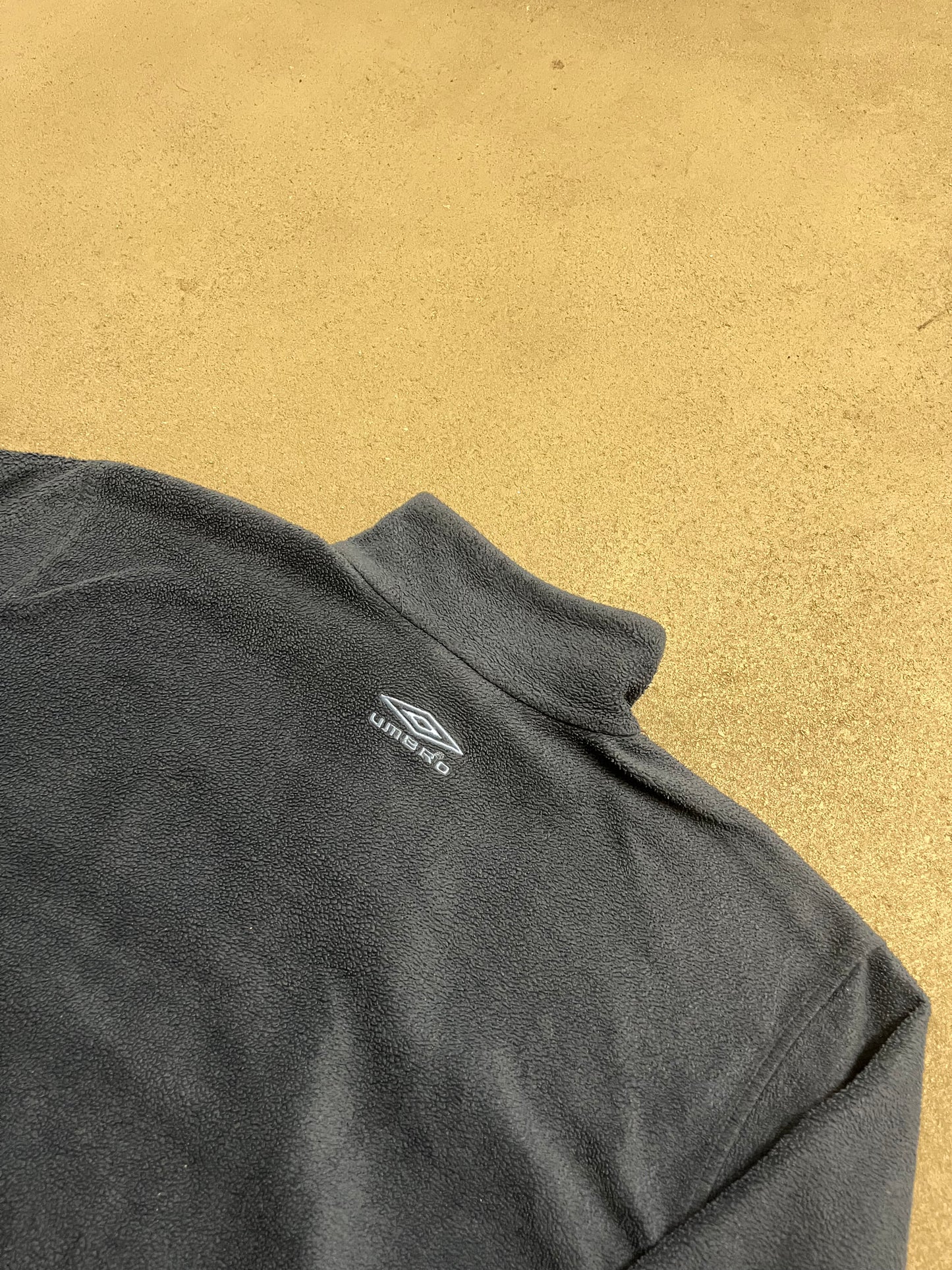 Vintage Y2K Umbro Half Zip Fleece - L