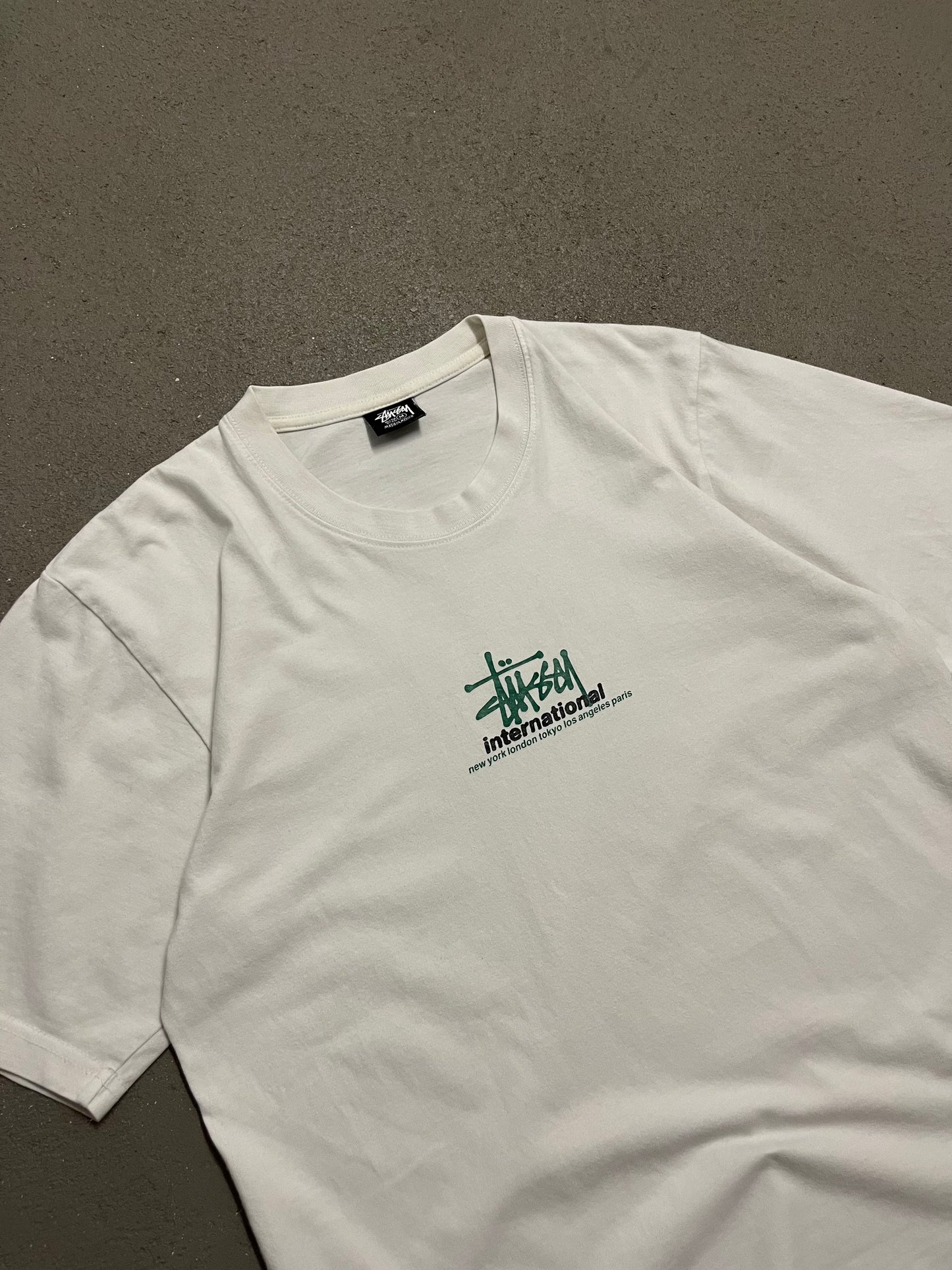 White Stüssy International Tee - L