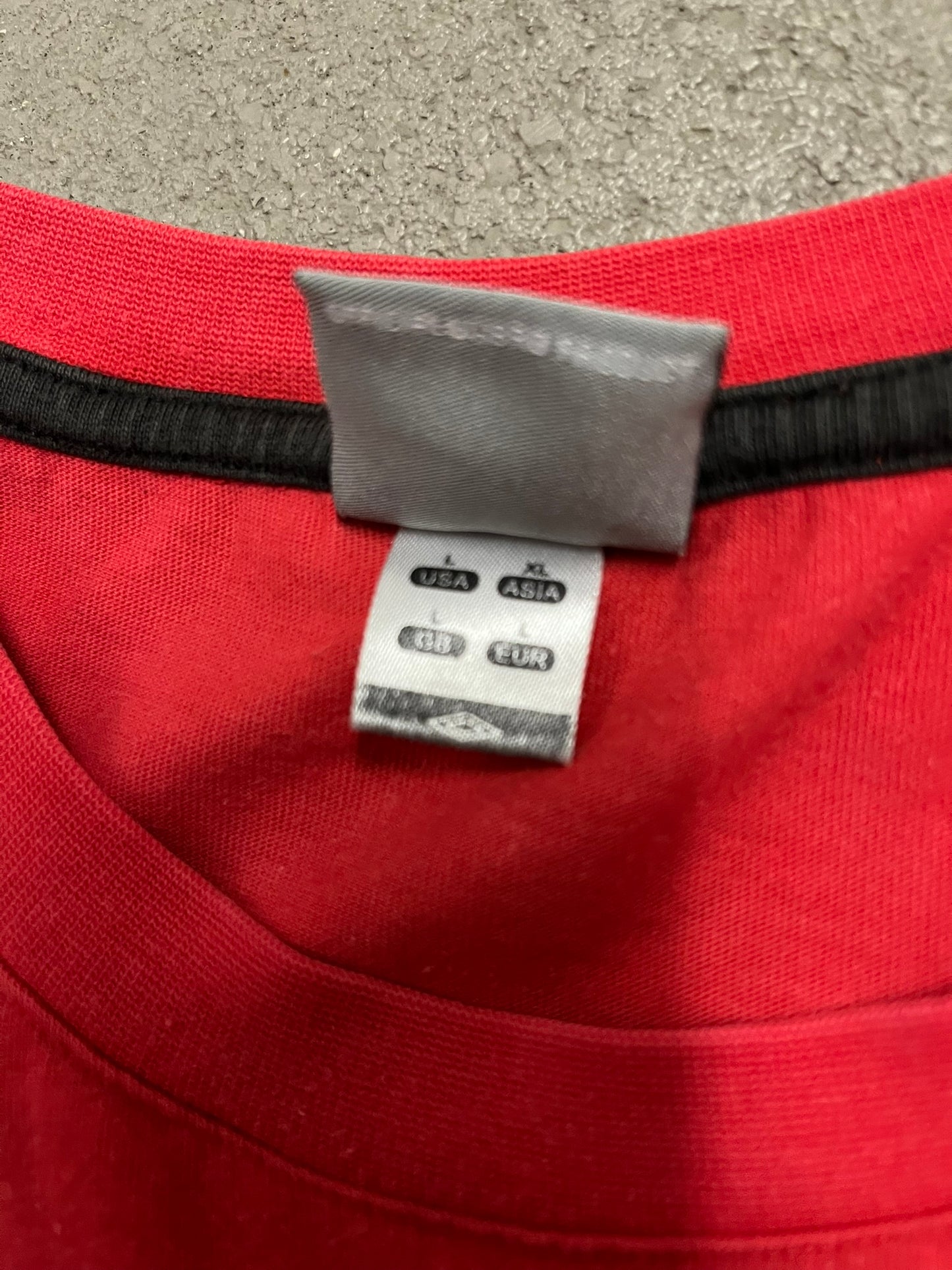 Vintage Y2K Red Umbro Tee - M