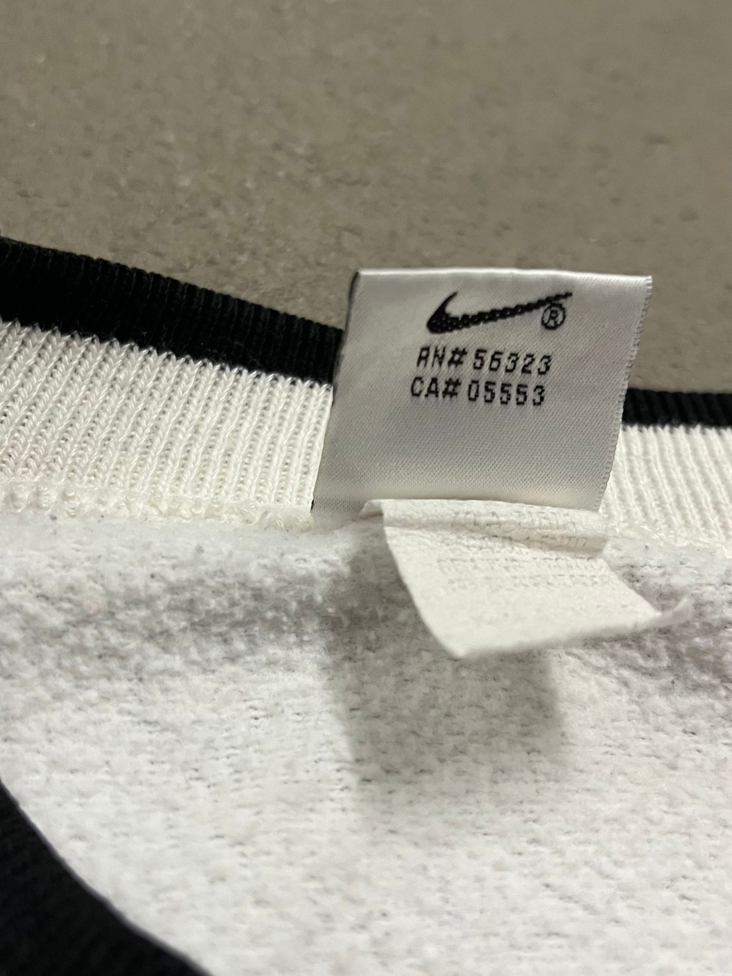Vintage 90s White Black Nike Sweater - S