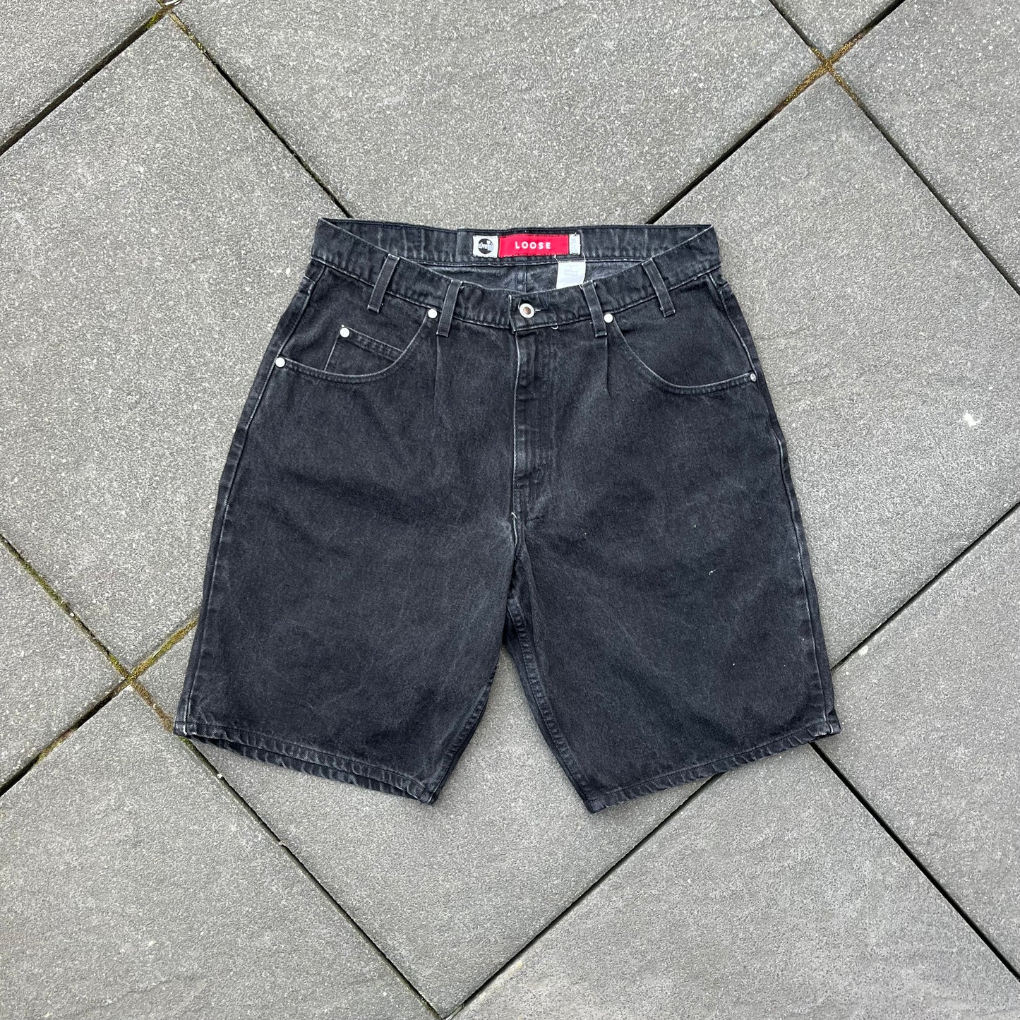 Vintage Black Levi's Silver Tab Baggy Jeans Shorts - 36