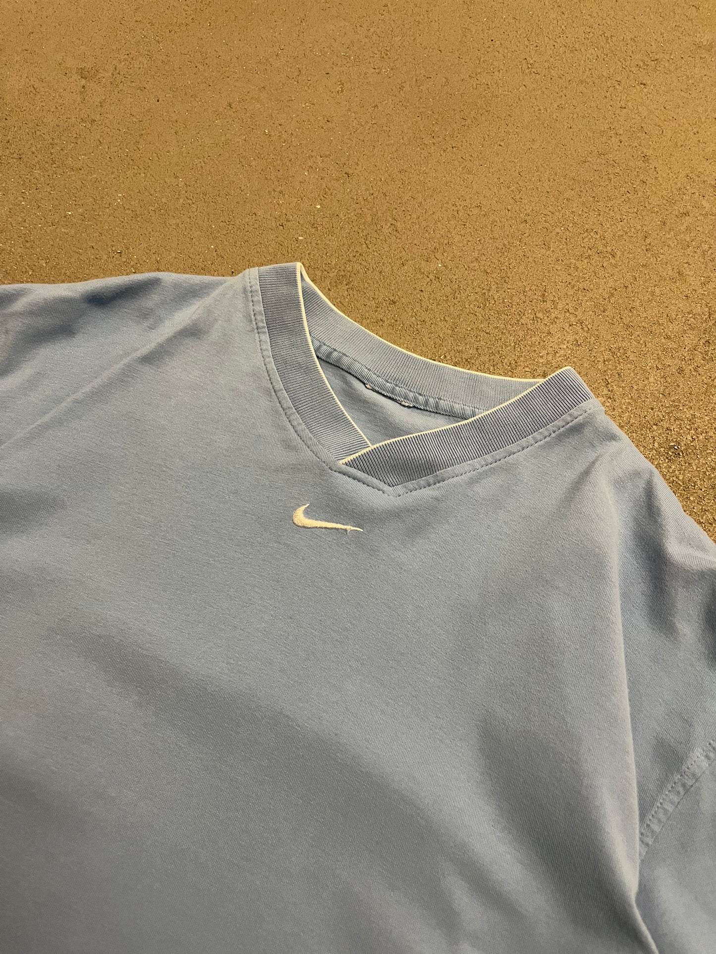 Vintage Y2K Light Blue Nike Tee - L