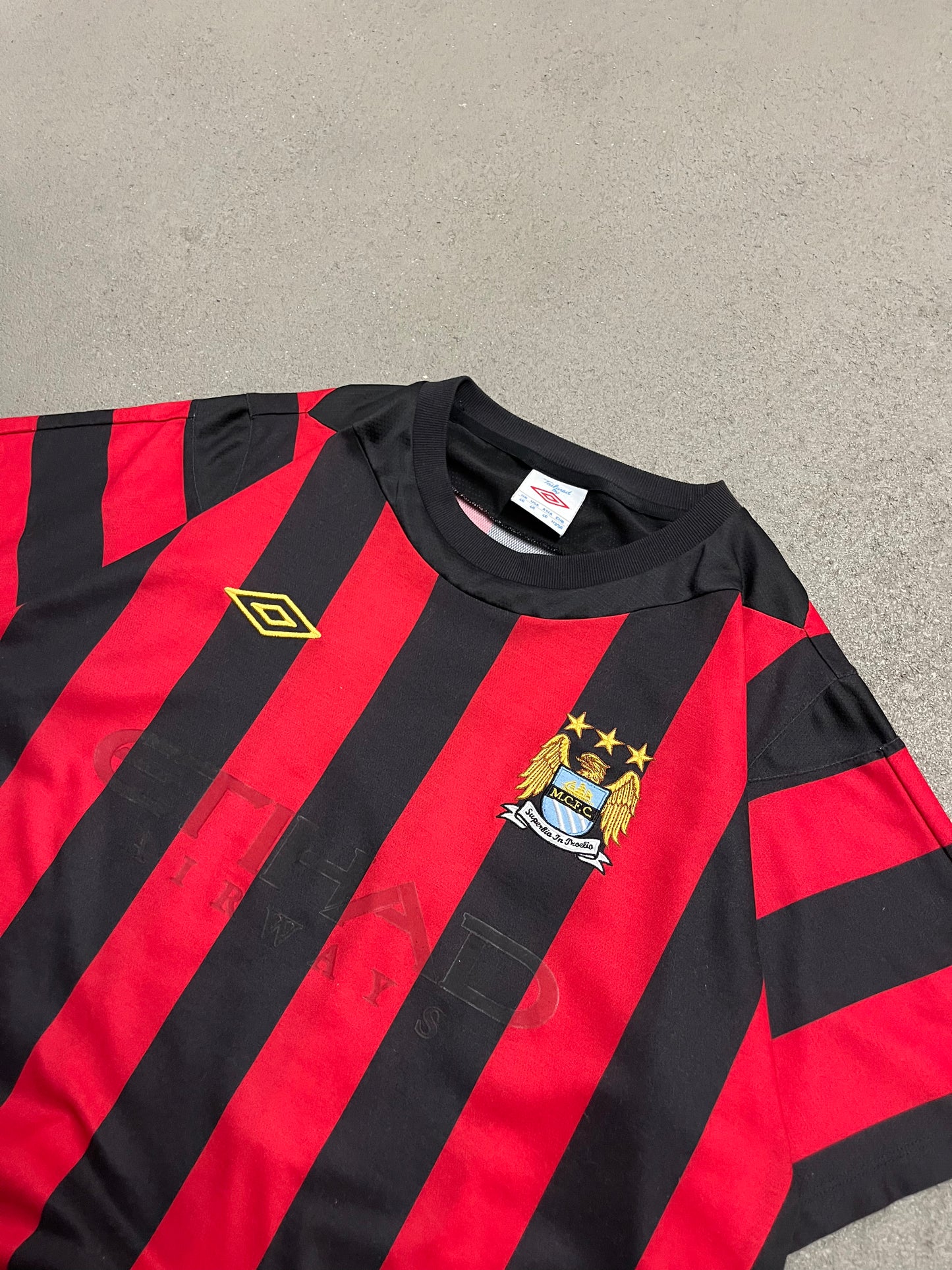 2011 Black Red Umbro Manchester City Kit - L