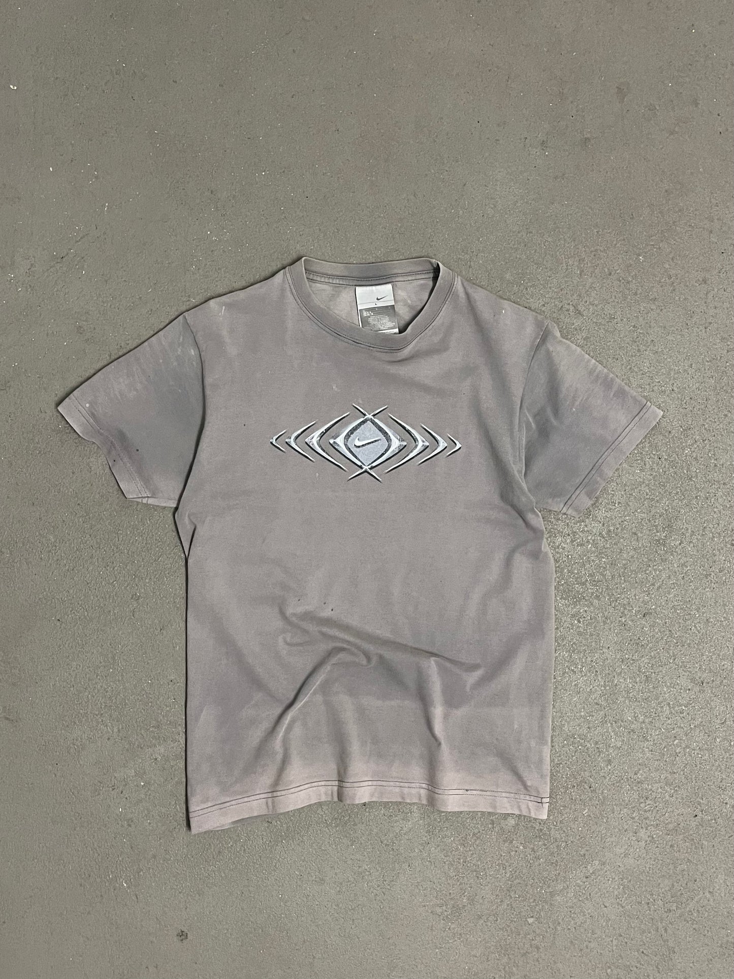 Vintage Y2K Grey Faded Nike Tee - M (W)