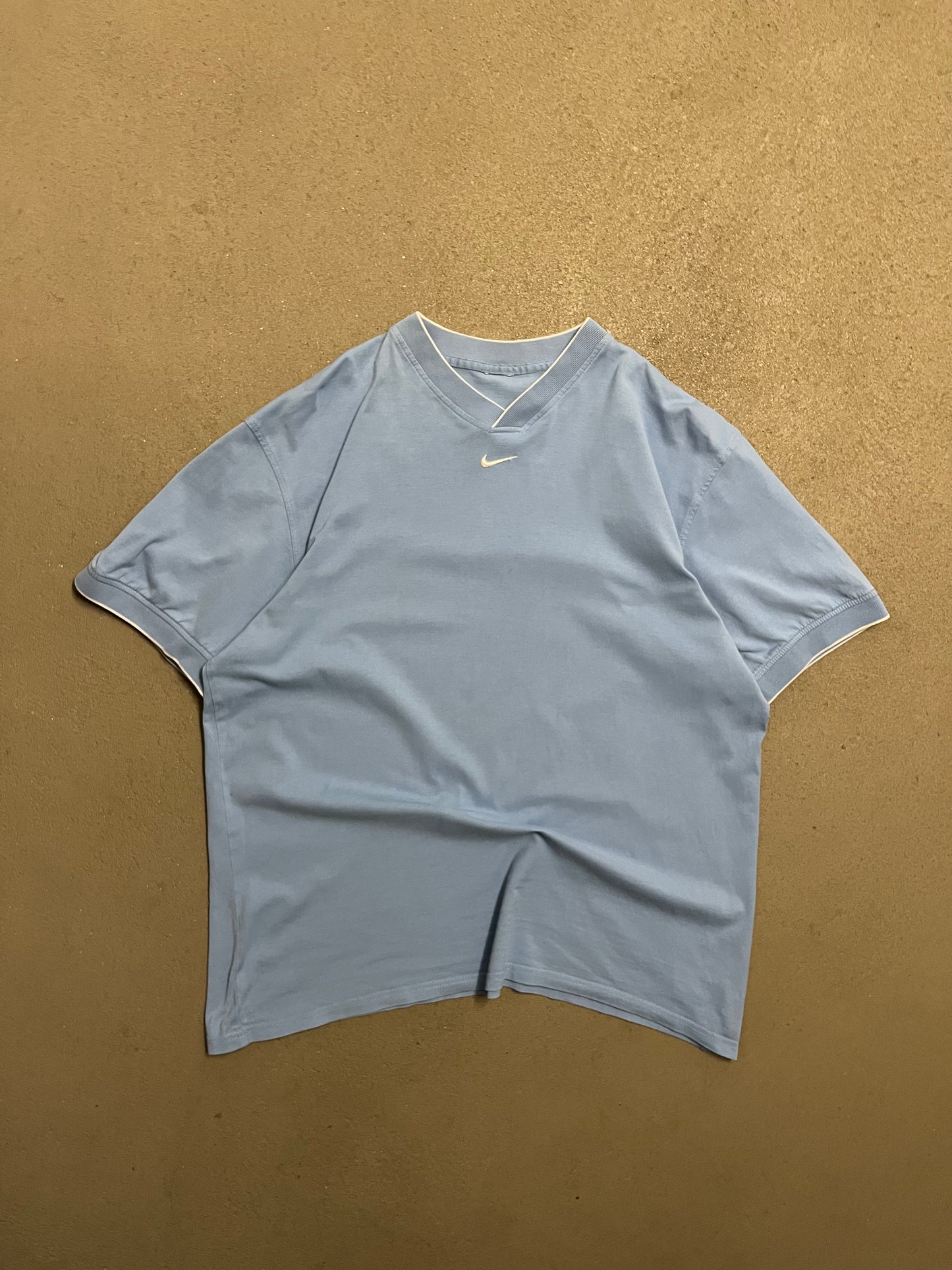 Vintage Y2K Light Blue Nike Tee - L