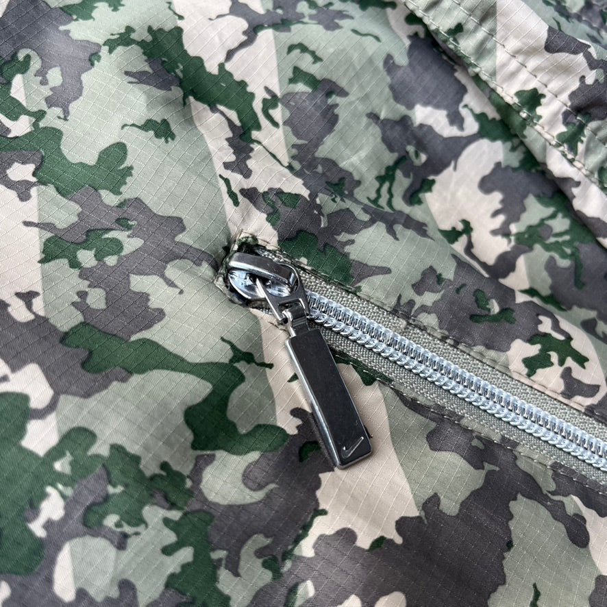 Vintage Green Camo Nike Jacket  - XL