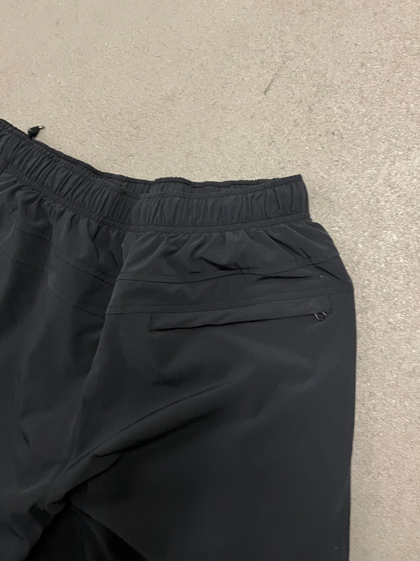 Vintage Y2K Black Nike Baggy Track Pants - M