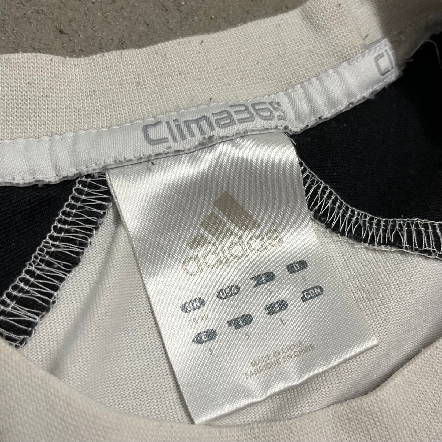 2007 White Black Adidas Tee - M