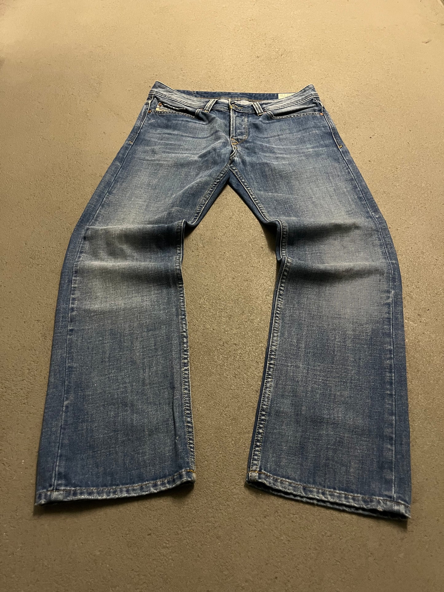 Vintage Y2K Blue Diesel Bootcut Jeans - 32/30 (W)