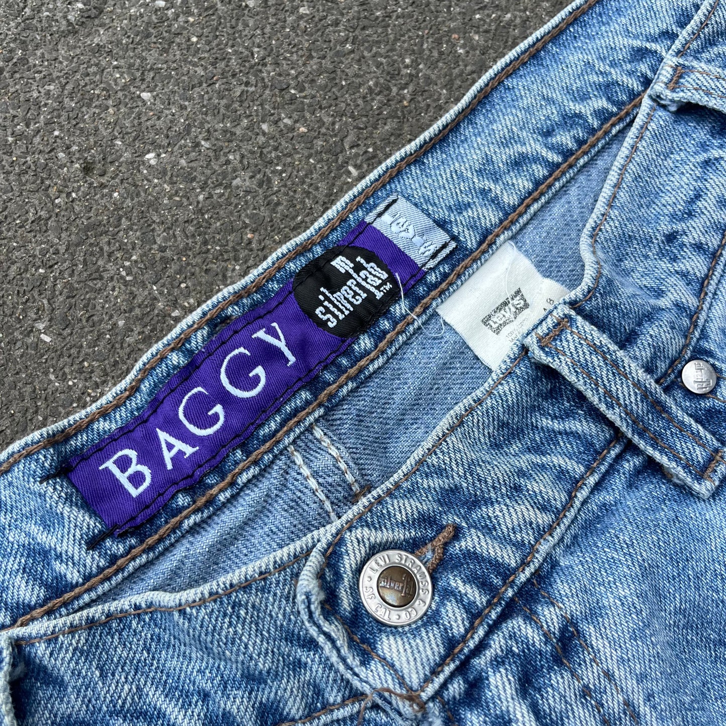 Vintage Blue Levi's Silver Tab Baggy Jeans Shorts - 40