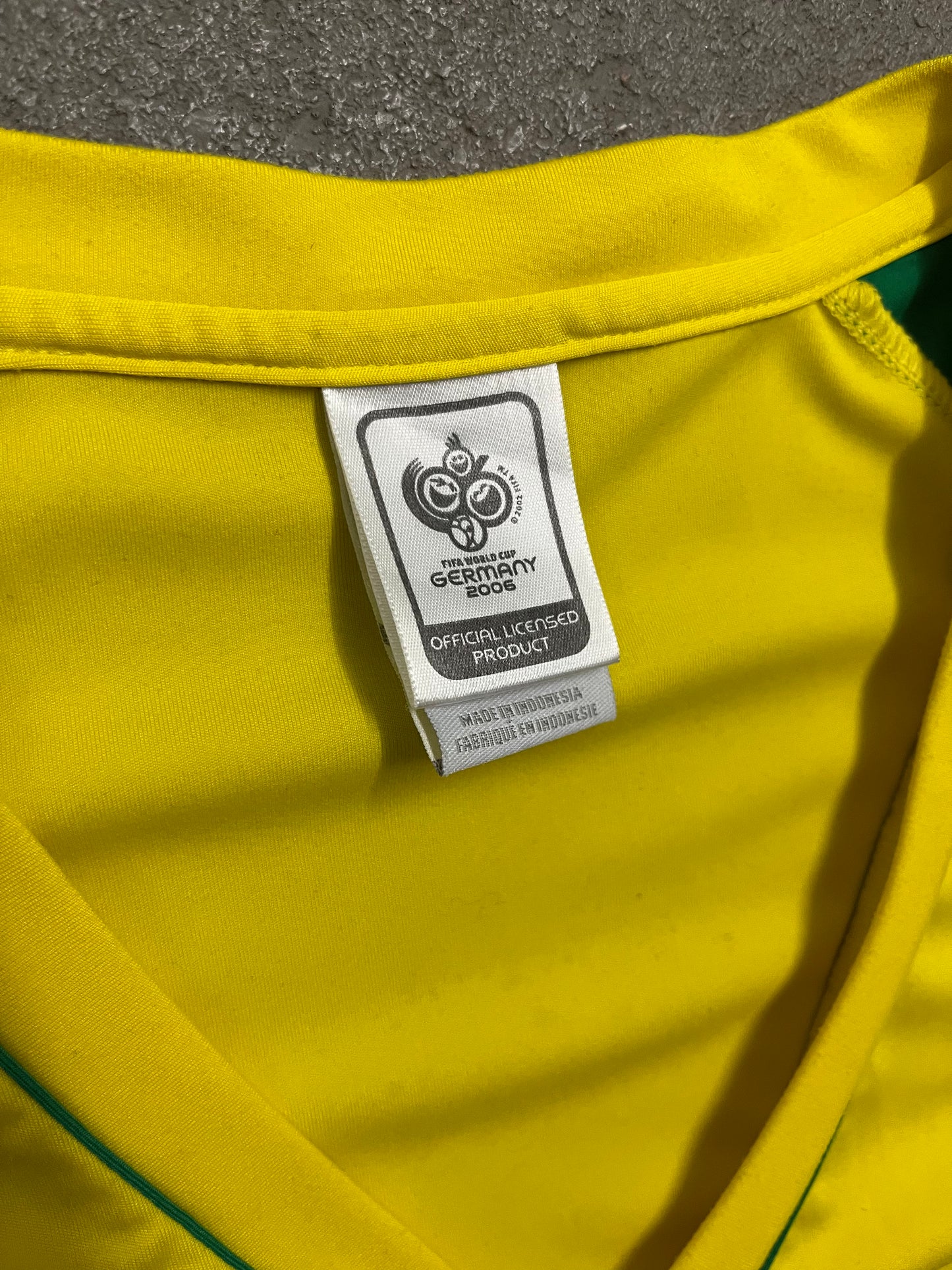 Vintage Y2K 2006 Yellow Green Adidas Brazil Top - M