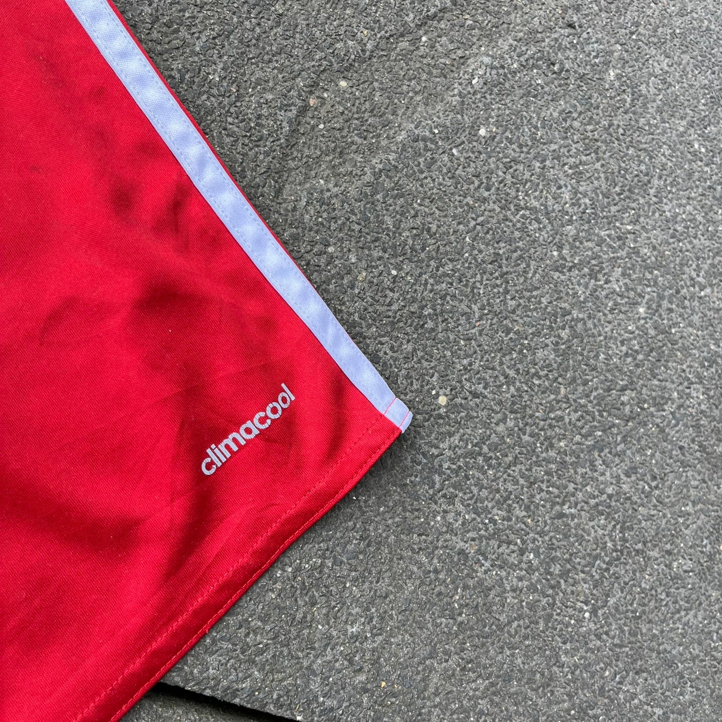 2017 Red Adidas River Plate Shorts - L