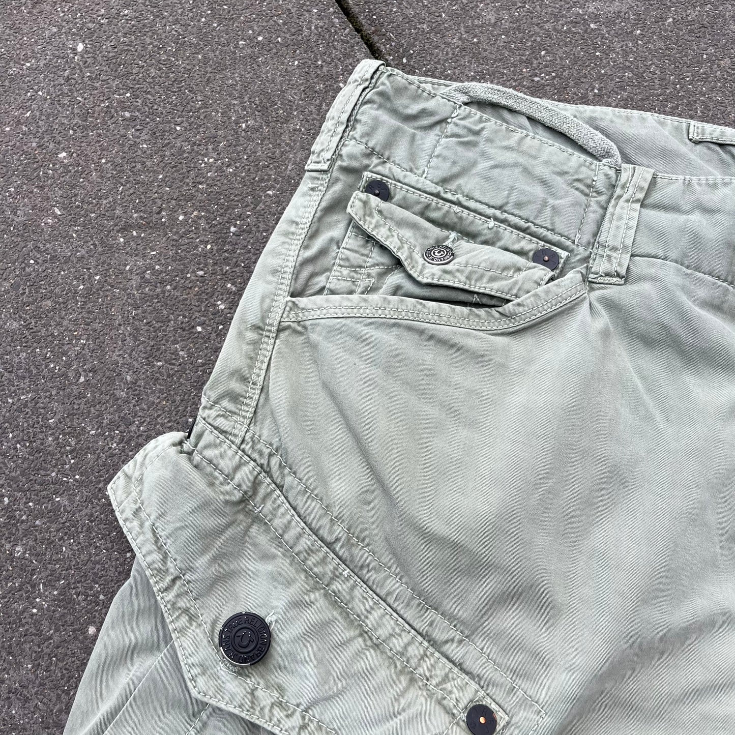 Vintage Green True Religion Cargo Shorts - 32