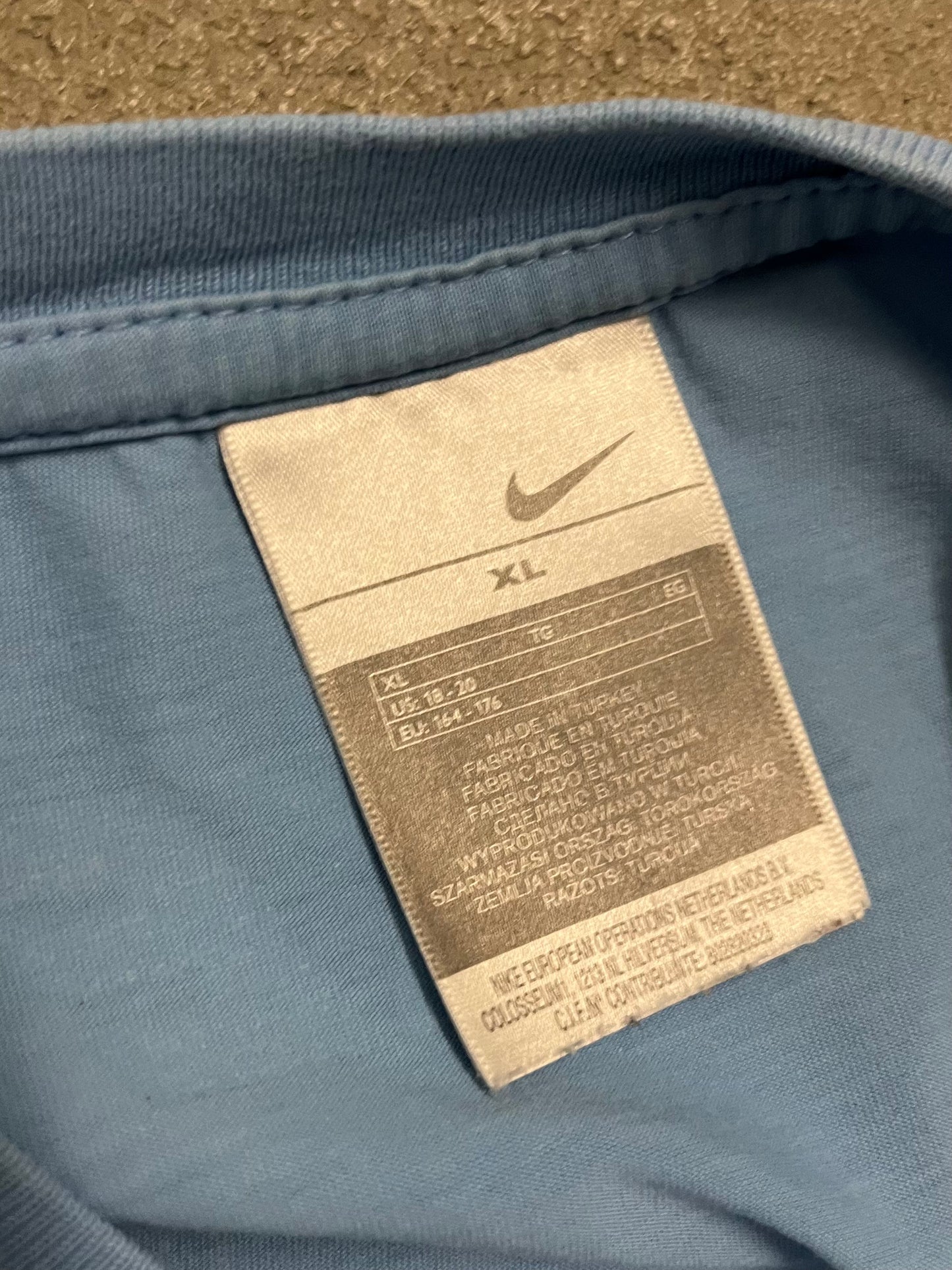 Vintage Y2K Blue Nike Tee - M