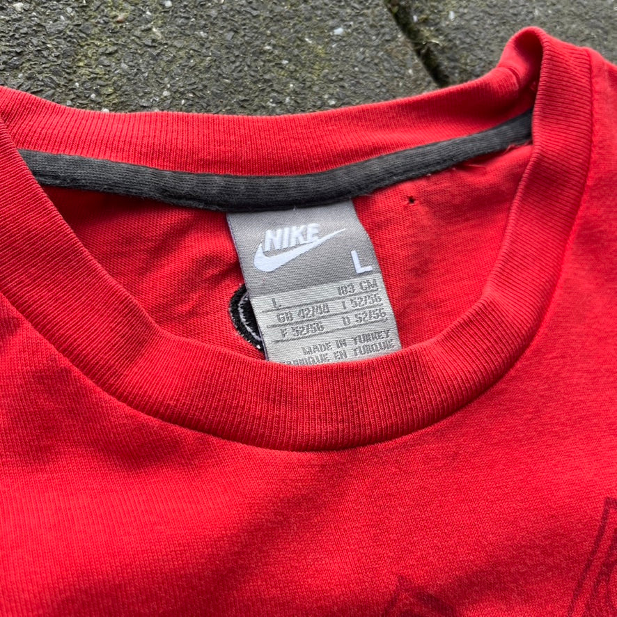 Vintage Red Nike ManU Tee - M