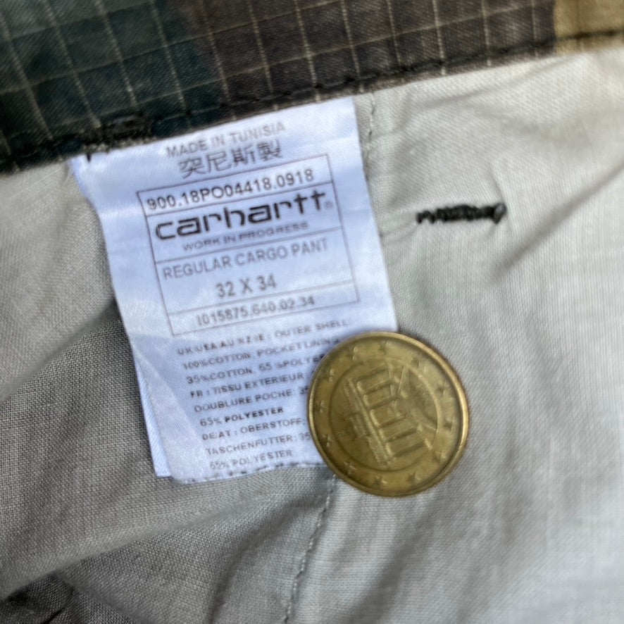 Vintage Green Camo Carhartt Pants - 32x34