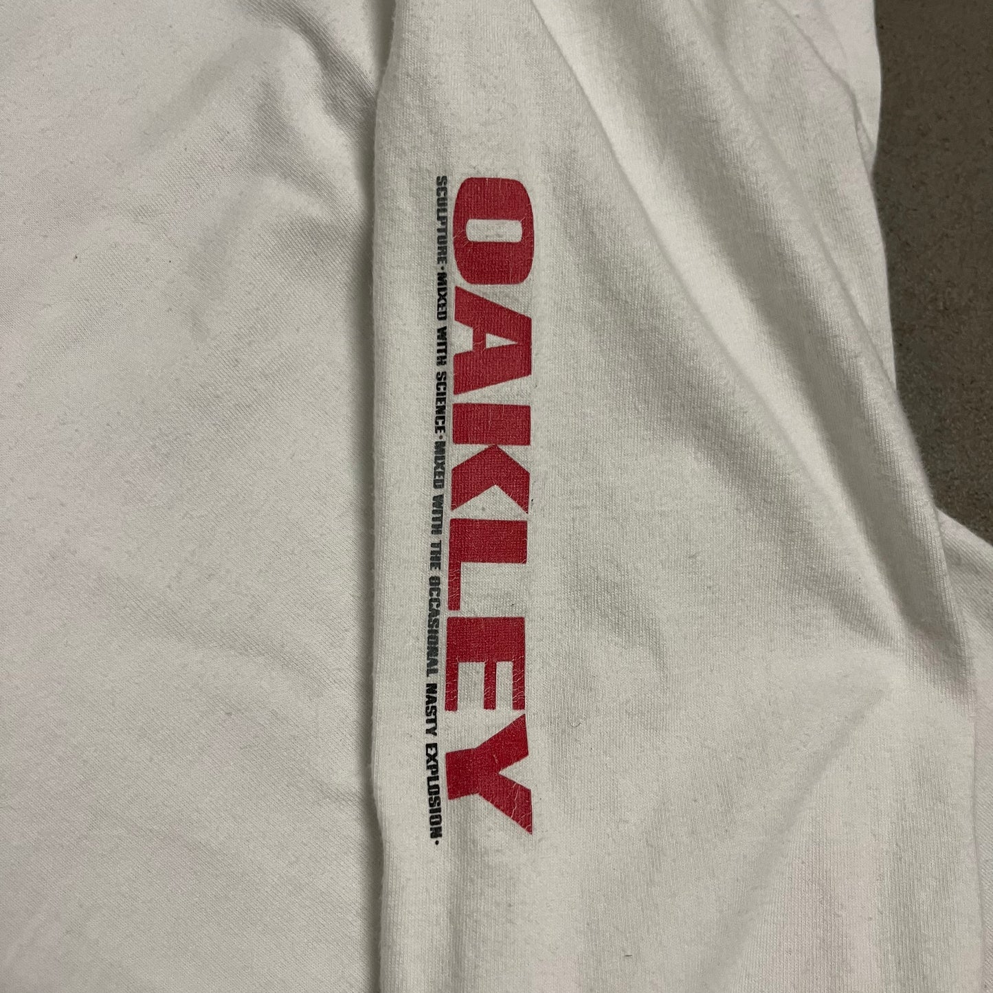 Vintage White Oakley Red Tab Longsleeve - M