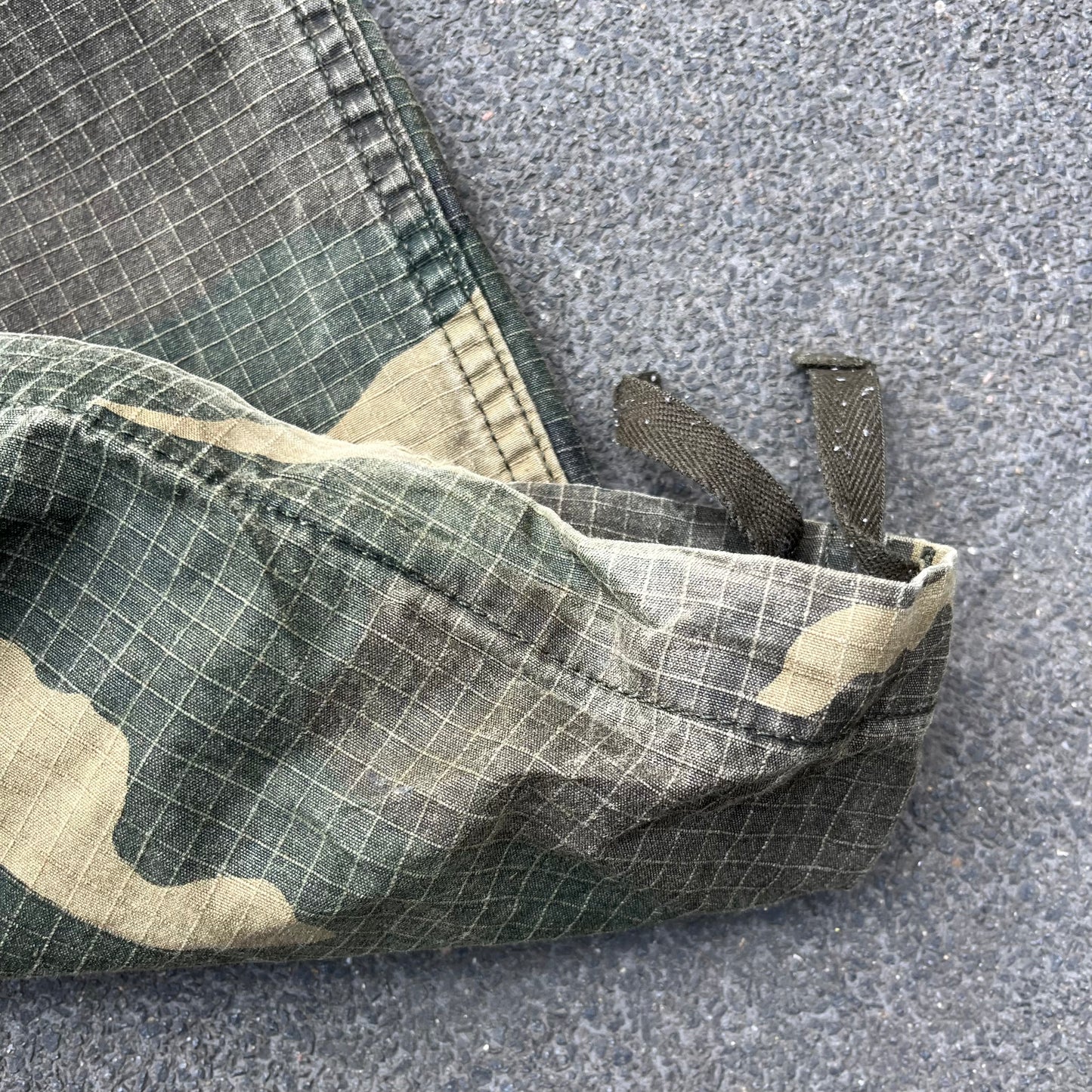 Vintage Green Carhartt Camo Pants - 34x32