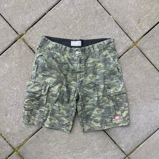Green Camo Dickies Shorts - 36