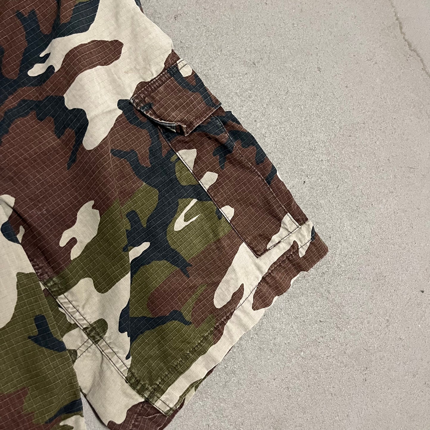 Green Carhartt Camo Shorts - 31